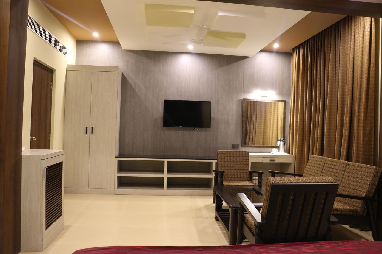 Dsrmadhanaminn Kumbakonam Exteriör bild