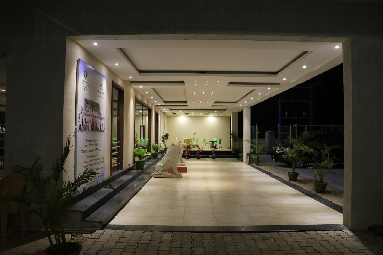 Dsrmadhanaminn Kumbakonam Exteriör bild